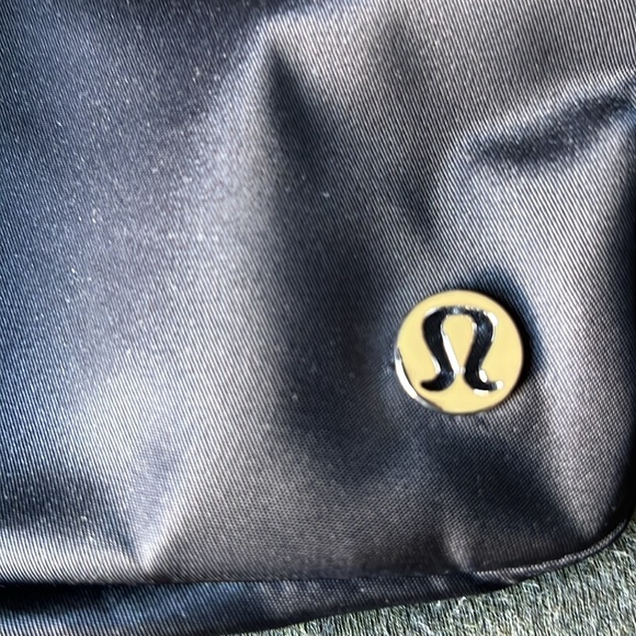 Lululemon Everywhere Belt Bag Black 1L  (Moving Sale) - Picture 2 of 8